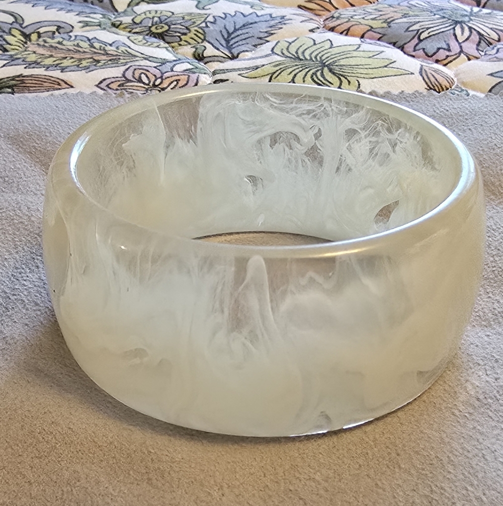 Chunky Thick Lucite Bangle Bracelet View 4